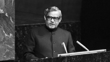 Atal Bihari Vajpayee, The First Indian Leader to Address UNGA in Hindi (Watch Video)