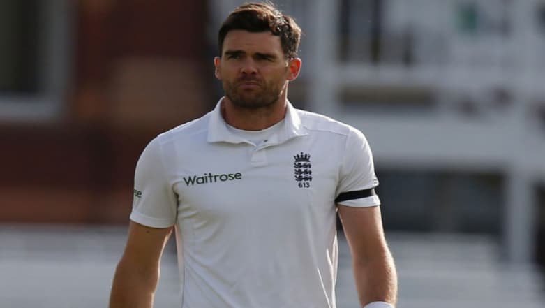 James Anderson Suffers Knee Injury During County Game James Anderson Suffers Knee Injury During County Game