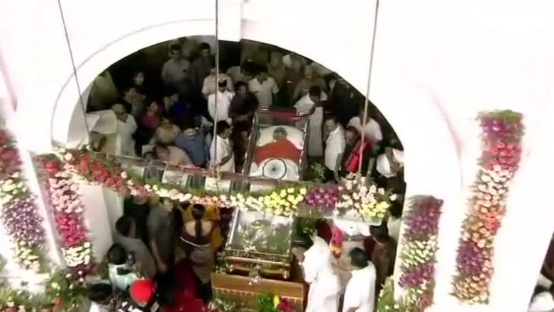 KCR flies to Tamil Nadu, pays last respects to Karunanidhi