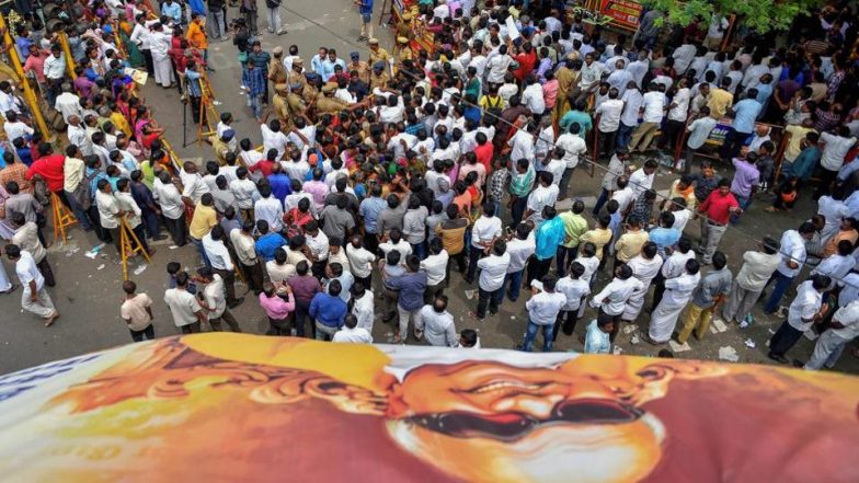 Karunanidhi Funeral Live Streaming on Sun News: Watch Antim Darshan And Last Rites of DMK Patriarch Kalaignar in Chennai