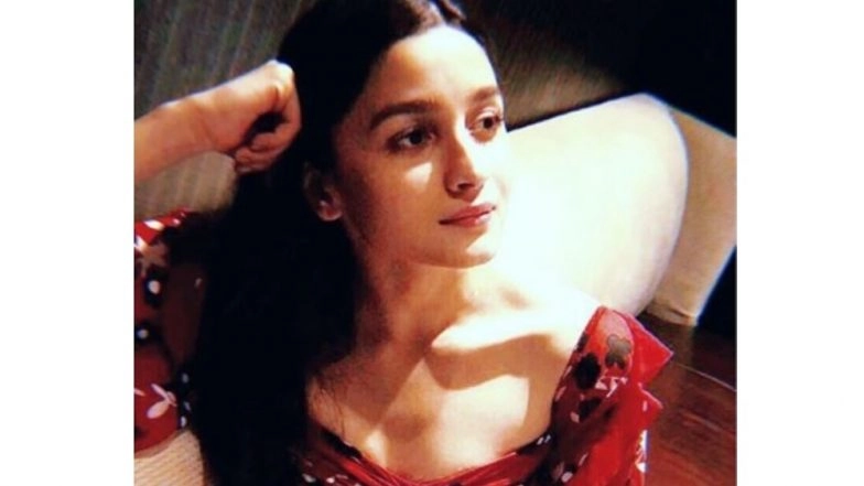 Ranbir Kapoor Turns Photographer for Girlfriend Alia Bhatt – View Pic