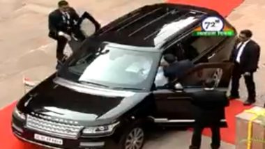 PM Modi Sets An Example For Road Safety By Wearing Seatbelt In His Range Rover After Independence Day Speech (Watch Video)