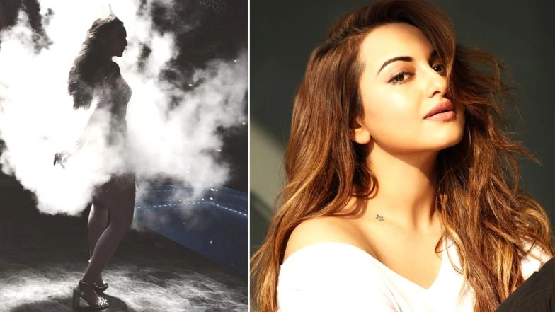 Sonakshi Sinha to Recreate Helen's Iconic Number Mungda in Total Dhamaal - See First Look