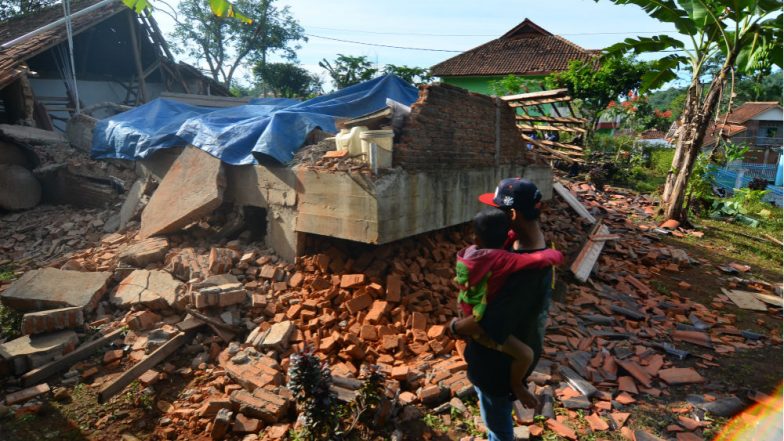 Tsunami in Indonesia: 384 Killed After 7.5 Earthquake Hits Coastal Indonesian City, Rescue Operations Underway