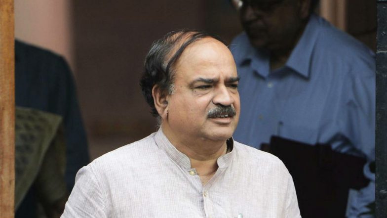 Ananth Kumar Cremated With Full State Honours in Bengaluru