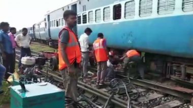 Bihar: Three Coaches of Darbhanga-Kolkata Express Get Derailed Near Railway Crossing in Darbhanga