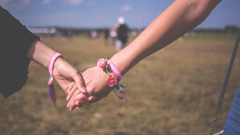 Same Sex Marriage in Uttar Pradesh: Lesbian Sisters Tie Knot Against Family Wishes in Varanasi, Post Photos on Social Media