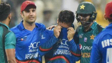 Asia Cup 2018: Shoaib Malik Consoles Rashid Khan After Pakistan Manages to  Beat Afghanistan in Last-Over Thriller | 🏏 LatestLY
