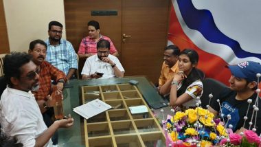 Sairat Film Director Nagraj Manjule and Lead Actors Join MNS Film Workers' Union