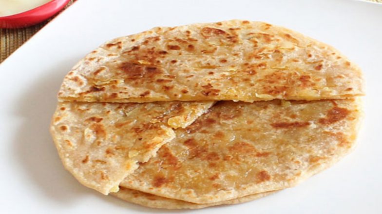 How to Make Puran Poli for Holi 2020? Easy Recipe to Prepare Special Traditional Sweet Flatbread (Watch Video)