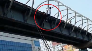 Raipur Traffic Constable Saves Youth Trying to Commit Suicide From Skywalk (Watch Video)