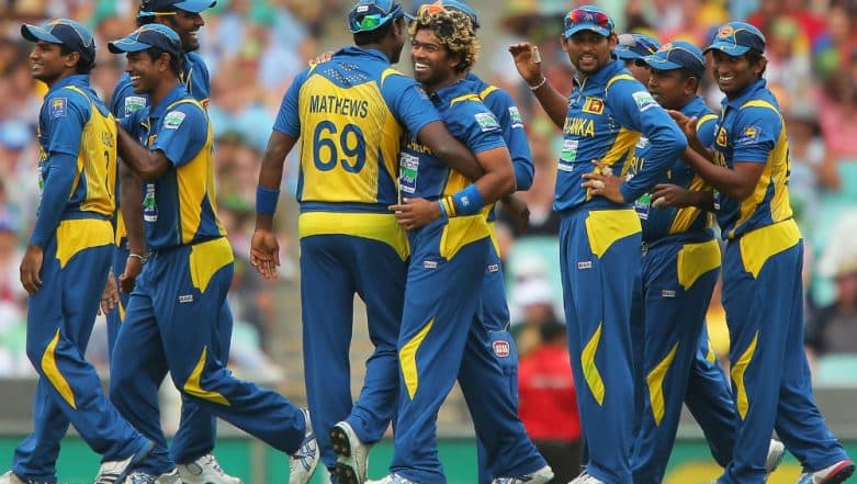 Sri Lanka Team for ICC World Cup 2019: Milinda Siriwardana, Jeevan Mendis & Jeffrey Vandersay Make a Comeback in Dimuth Karunaratne-Led 15-Man Squad for CWC19 Sri Lanka Team for ICC World Cup 2019: Milinda Siriwardana, Jeevan Mendis & Jeffrey Vandersay Make a Comeback in Dimuth Karunaratne-Led 15-Man Squad for CWC19