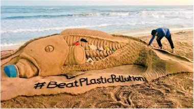 Highlighting the Effects of Plastic, Sudarsan Pattnaik Creates Sand Art to Beat Plastic Pollution (View Pic)