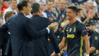 Juventus vs Valencia: Cristiano Ronaldo Gets Red Card Leaving Him in Pool of Tears During the UEFA Champions League 2018, Netizens Slam the Decision (Watch Video)