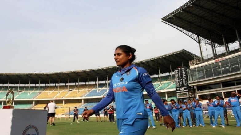 Mithali Raj Becomes First Woman Cricketer to Play 200 ODIs, Achieves Feat During IND vs NZ Women's 3rd ODI Mithali Raj Becomes First Woman Cricketer to Play 200 ODIs, Achieves Feat During IND vs NZ Women's 3rd ODI