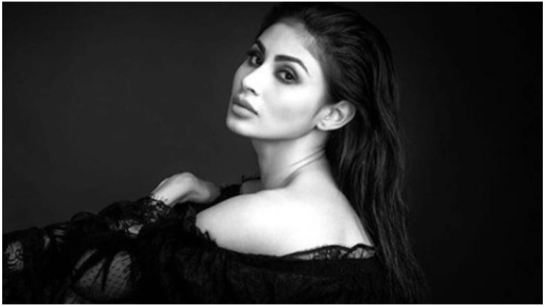 Mouni Roy Rings in Her 34th Birthday With BFFs Sanjeeda Sheikh, Aashka Goradia in Istanbul - See Pics