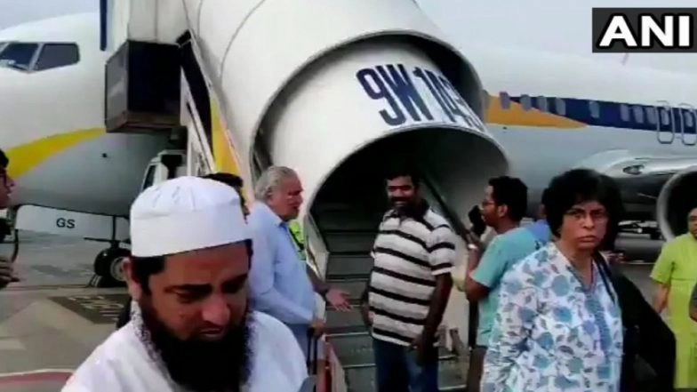 Jet Airways 9W 0697 Mumbai-Jaipur Flight: Passenger Recounts Mid-Air Horror as Cabin Pressure Falls