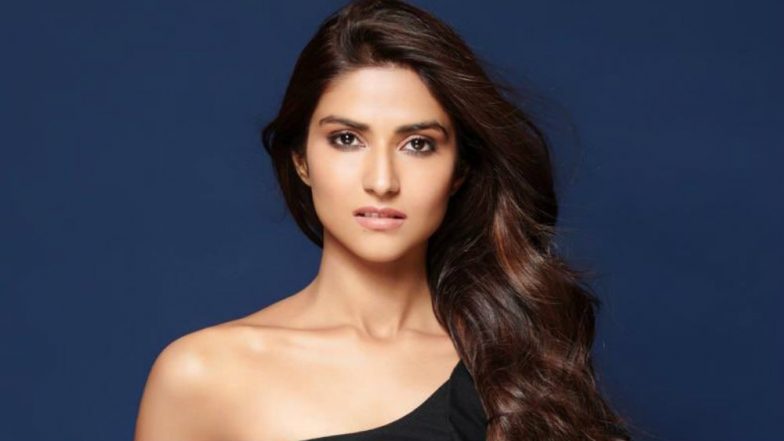 Salman Khan Launches Yesteryear Actress Nutan's Granddaughter Pranutan Bahl and She Is Beautiful!