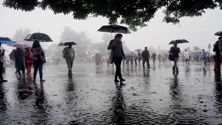 Chennai Lashed by Heavy Rains, Twitterati Share Images and Videos of Incessant Downpour