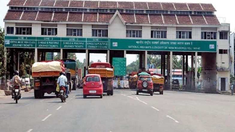Maharashtra: Mumbai Motorists Heading to Pune, Konkan, Nashik 'Still Forced to Pay Toll' Despite Govt Announcing Waiver Ahead of Ganpati Festival