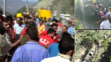 Jammu and Kashmir Accident: 20 Dead After Bus Falls Into Gorge at Kela Moth on Jammu-Srinagar Highway, Rescue Operations Underway
