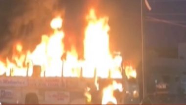 Fire on Moving Bus Carrying 30 Passengers in Lucknow, Watch Video