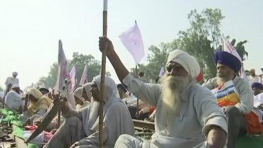 Farmers in Punjab Block Railway Track Near Batala to Protest Against Ban on Stubble Burning and Other Issues