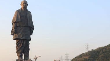Statue of Unity Unveiling by Narendra Modi News Updates: Narendra Modi Signs Visitors Book Near Statue Of Unity