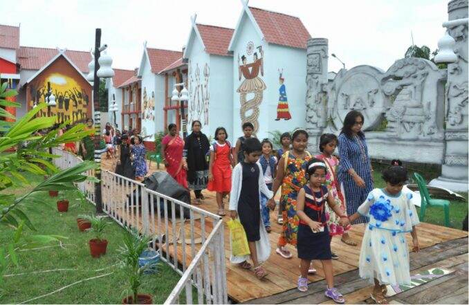 Kolkata Durga Pujo Clubs Take Measures Like Constructing Rain Proof Planks