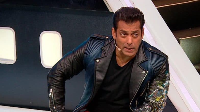 Salman Khan Clears Air on Joining Politics, Says He Is Not Even Campaigning for Any Political Party Salman Khan Clears Air on Joining Politics, Says He Is Not Even Campaigning for Any Political Party