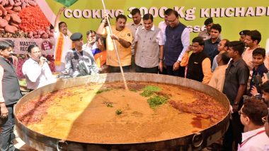 Nagpur Chef Makes 3000 Kgs of Khichdi to Set World Record Ahead of World Food Day 2018