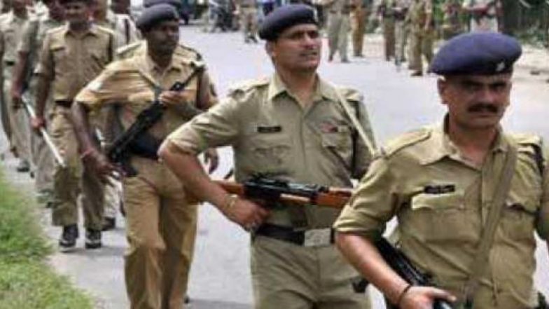 Tamil Nadu Bans Mobile Phones for Police on Critical Duty