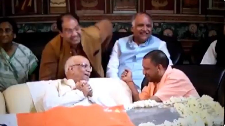 Yogi Adityanath, 2 Other UP Ministers Caught on Video 'Laughing' at ND Tiwari's Funeral; Opposition Calls it 'Real Character of BJP'