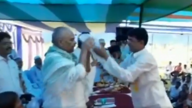 Bihar JD(U) Minister Bijendra Prasad Yadav Sparks Row After Refusing to Wear a Skull Cap; Watch Video