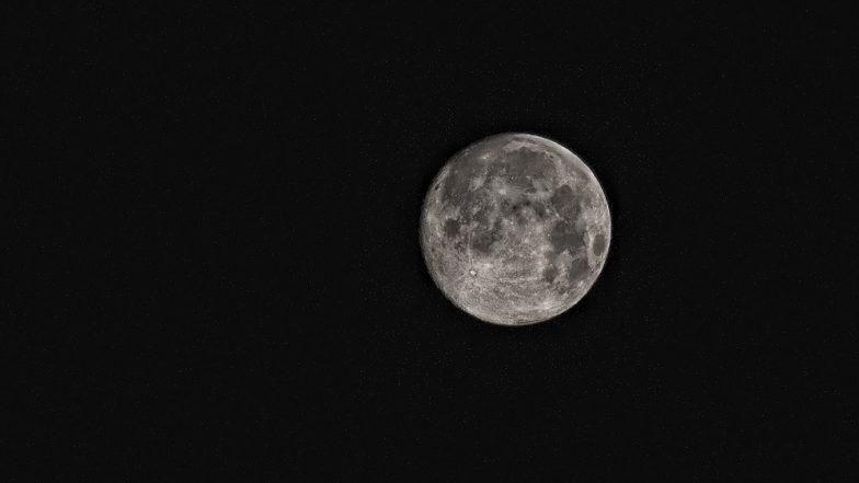 Artificial Moon in China by 2020 to Light Up Chengdu City, Replacing Streetlights