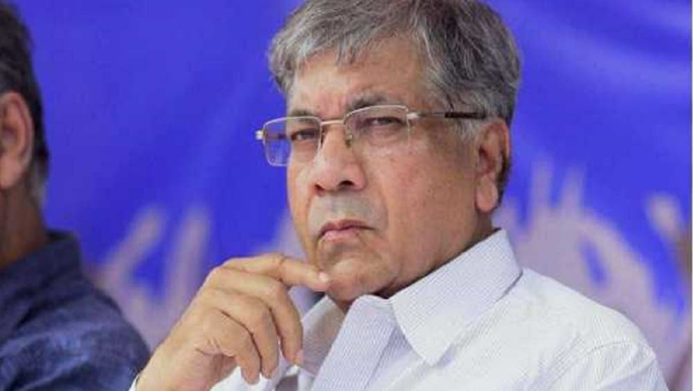 Maharashtra Bandh on January 24: Prakash Ambedkar Calls Statewide Shutdown Against CAA, NRC and Economic Crisis Maharashtra Bandh on January 24: Prakash Ambedkar Calls Statewide Shutdown Against CAA, NRC and Economic Crisis