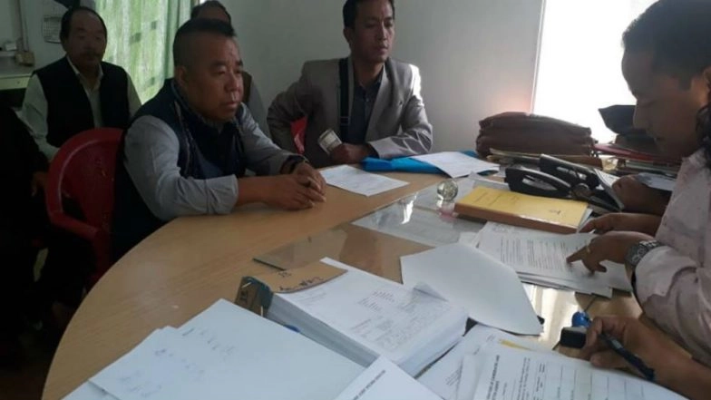 Mizoram Assembly Elections 2018: Richest Candidate Who Owns State's First Sports Car Goes Door-to-Door 'On Foot' Seeking Votes