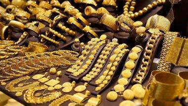 Gold Prices Rise for 3rd Consecutive Day, Surges to Rs 33,190 per 10 Gram