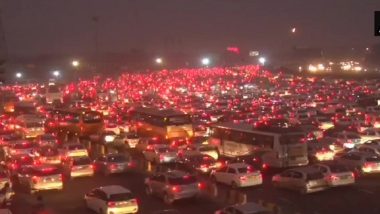 Dhanteras Brings Gurugram to Halt as Traffic Snarls Cause 6-km Long Vehicular Jams