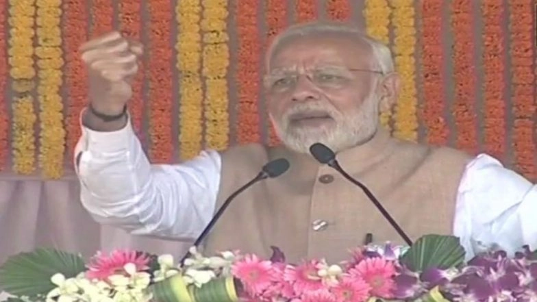 Chhattisgarh Assembly Elections 2018: Prime Minister Narendra Modi Slams Congress for Supporting Urban Naxal