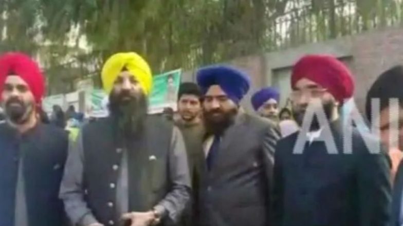 India Lodges Protest With Pakistan For 'Harassing' Diplomats, Barring Them From Entering Gurdwaras