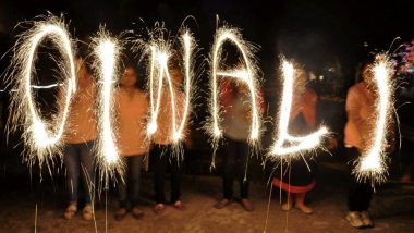 Lakshmi Puja 2018 Muhurat in Mumbai Clashes With SC’s Two-Hour Window for Bursting of Firecrackers