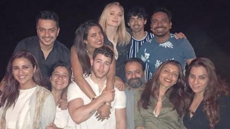 (Inside Pic) Priyanka Chopra's Got Her Arms Around Fiance Nick Jonas And Looks Like He Doesn't Ever Want To Let Her Go!