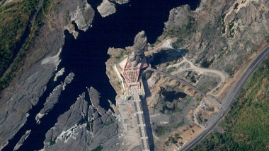 Sardar Vallabhbhai Patel’s Statue of Unity Is So Big That You Can See It From Space! Watch Pics