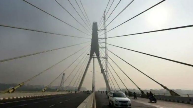 Signature Bridge in Delhi Witnesses Another Accident, 24-Year-Old Biker Killed a Day After 2 Medical Students Lost Life in Stunt Gone Wrong