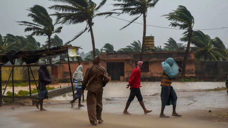 Cyclone Gaja Kills 2 in Tamil Nadu Post Landfall, State Govt Declares Ex-Gratia to Deceased's Kin