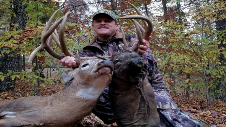 Two-Headed Deer With One Dead Head Found by a Hunter in Kentucky, View Pics!