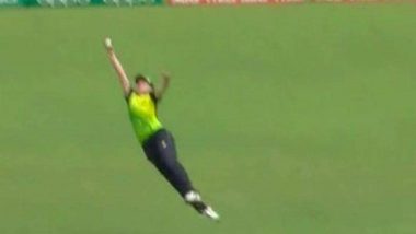 Tayla Vlaeminck Takes a Stunning Catch During India vs Australia, ICC Women’s T20 World Cup 2018 (Watch Video)