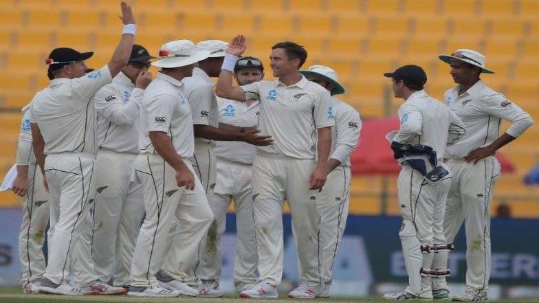 Live Cricket Streaming of Pakistan vs New Zealand 2018 on SonyLIV: Check Live Cricket Score, Watch Free Telecast of PAK vs NZ 1st Test Match, Day 3 on TV & Online
