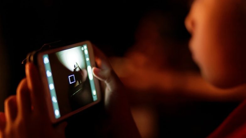 Man Takes Upskirt Photos and Videos of Young Women With Camera Fitted to Phone, Arrested After Clicking TV Actress